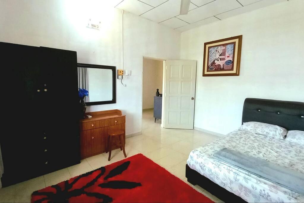 Spacious End-lot House, 3 Parkings @ipoh, Tambun