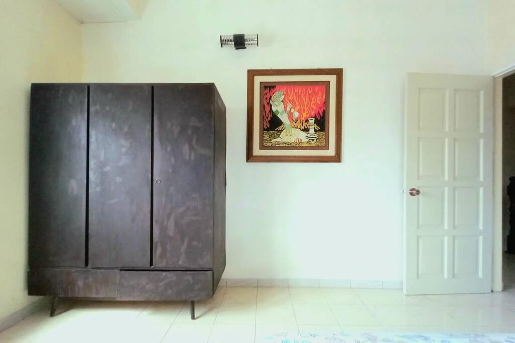 Rumah percutian Spacious End-lot House, 3 Parkings @ipoh, Tambun *