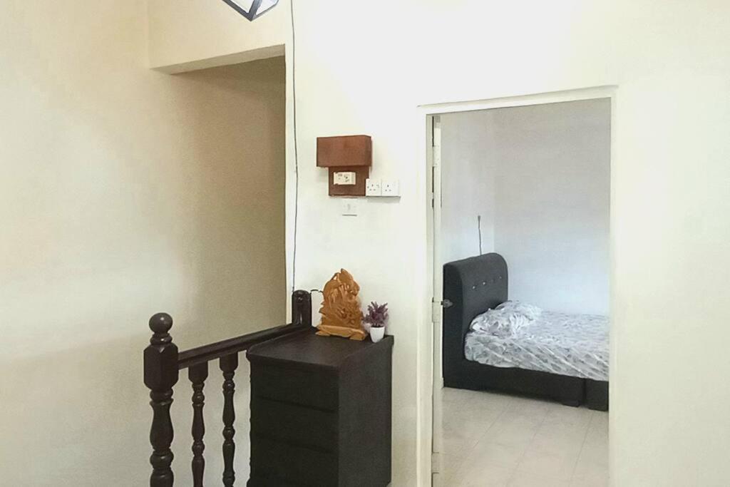 Spacious End-lot House, 3 Parkings @ipoh, Tambun Rumah percutian Ipoh